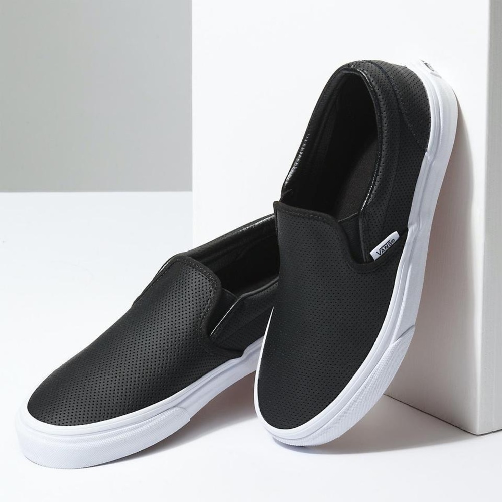 Black Vans